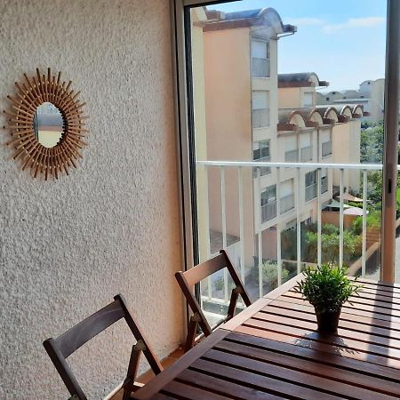 格吕桑Sur Le Port, Studio Avec Vue Sur La Marina公寓 外观 照片